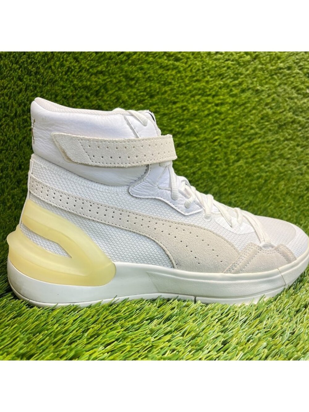Puma Sky Dreamer Mens Size 9.5 White Cream Athletic Basketball Shoes Sneakers